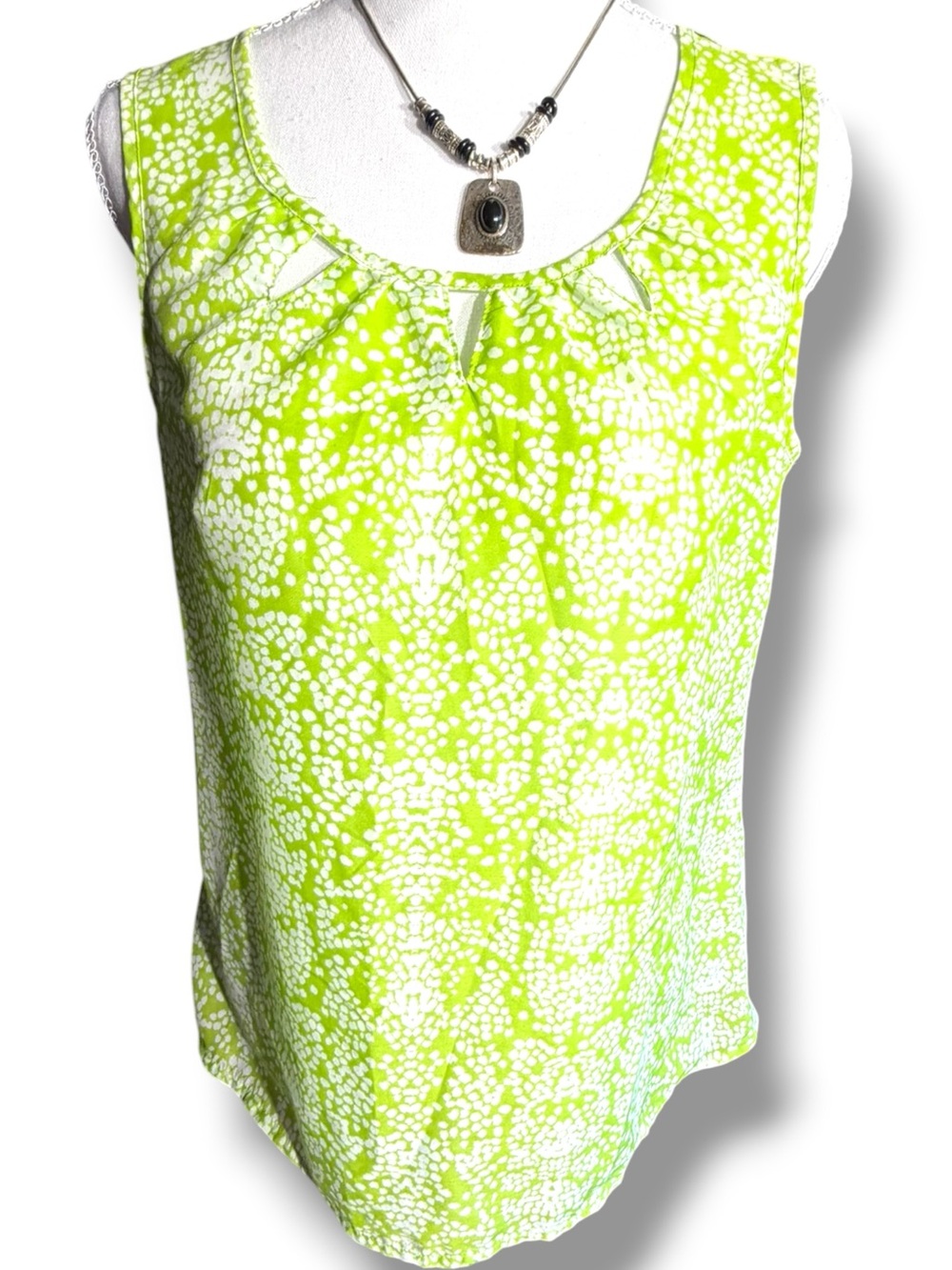 Banana Republic Neon Lime and White Sleeveless Split-Neck Tank Small